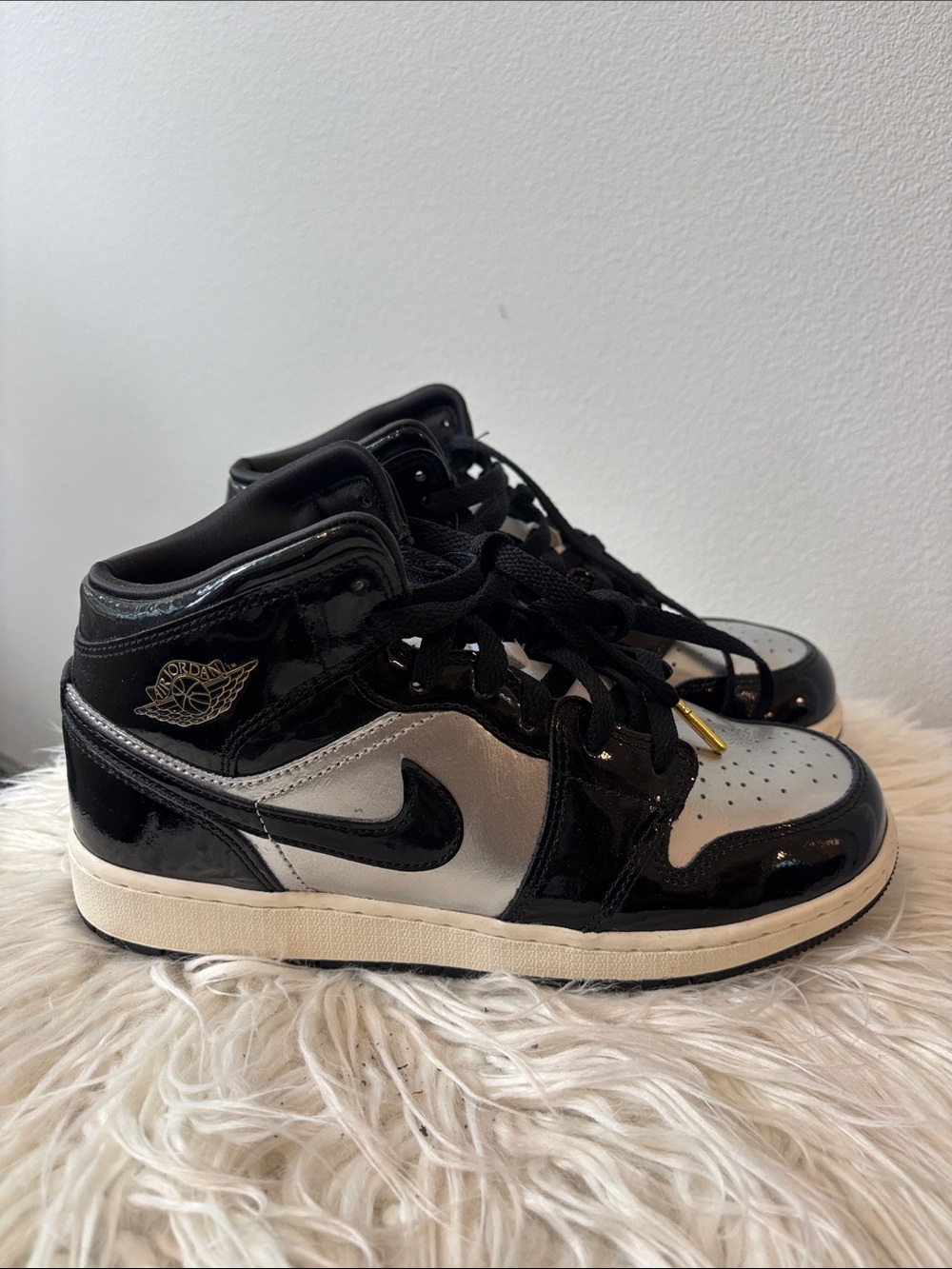 Nike Jordan 1 Mid Black and Silver Patent Leather Sneakers 6Y